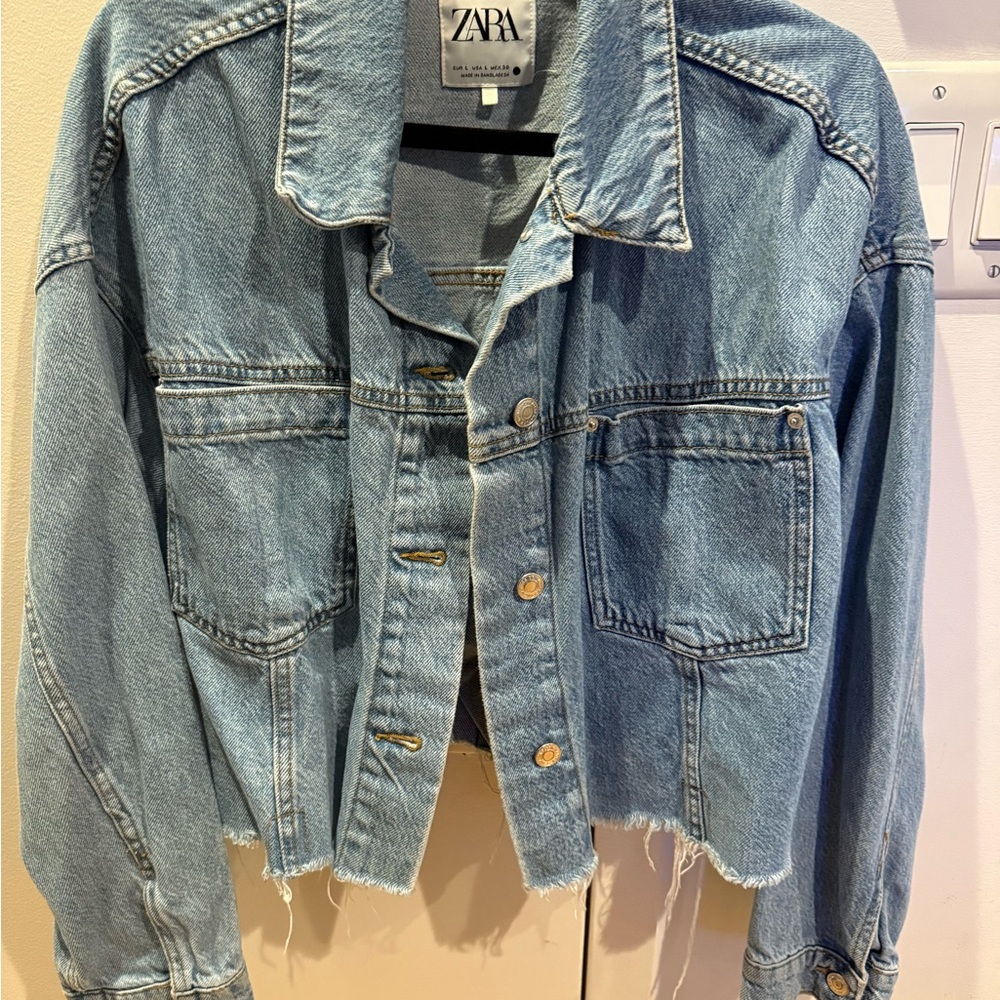 ZARA Light Wash Cropped Denim Jacket